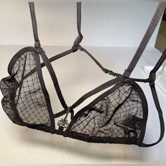 Marlies Dekkers 🟣 EUC Size Small Black Lace Bralette - Picture 2 of 8